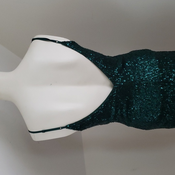 Emerald Sundae Juniors' Sequined Law-Back Bodycon Mini Dress Macy's, Size M - Picture 7 of 16